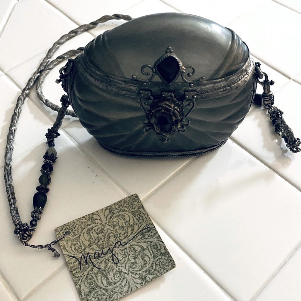 Maya Evangelista vintage hard resin dome shaped crossbody/clutch purse